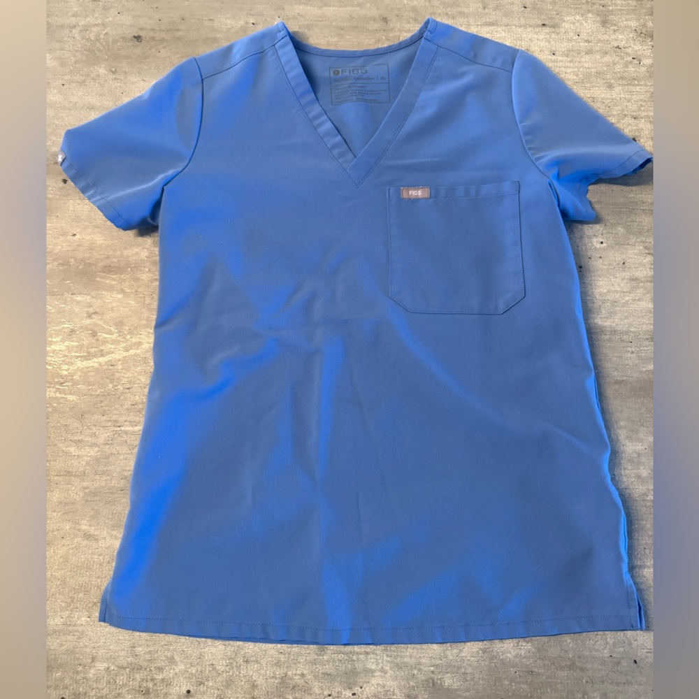 Women’s Fig Scrub Top. XS